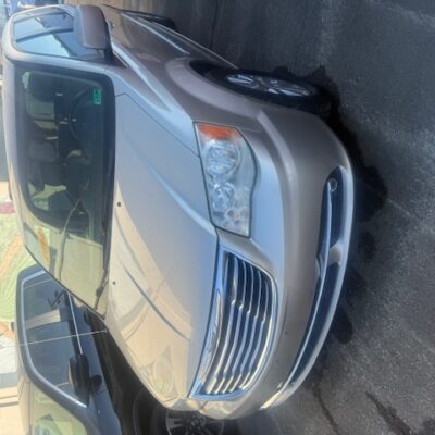 2014 Chrysler Town and Country Van